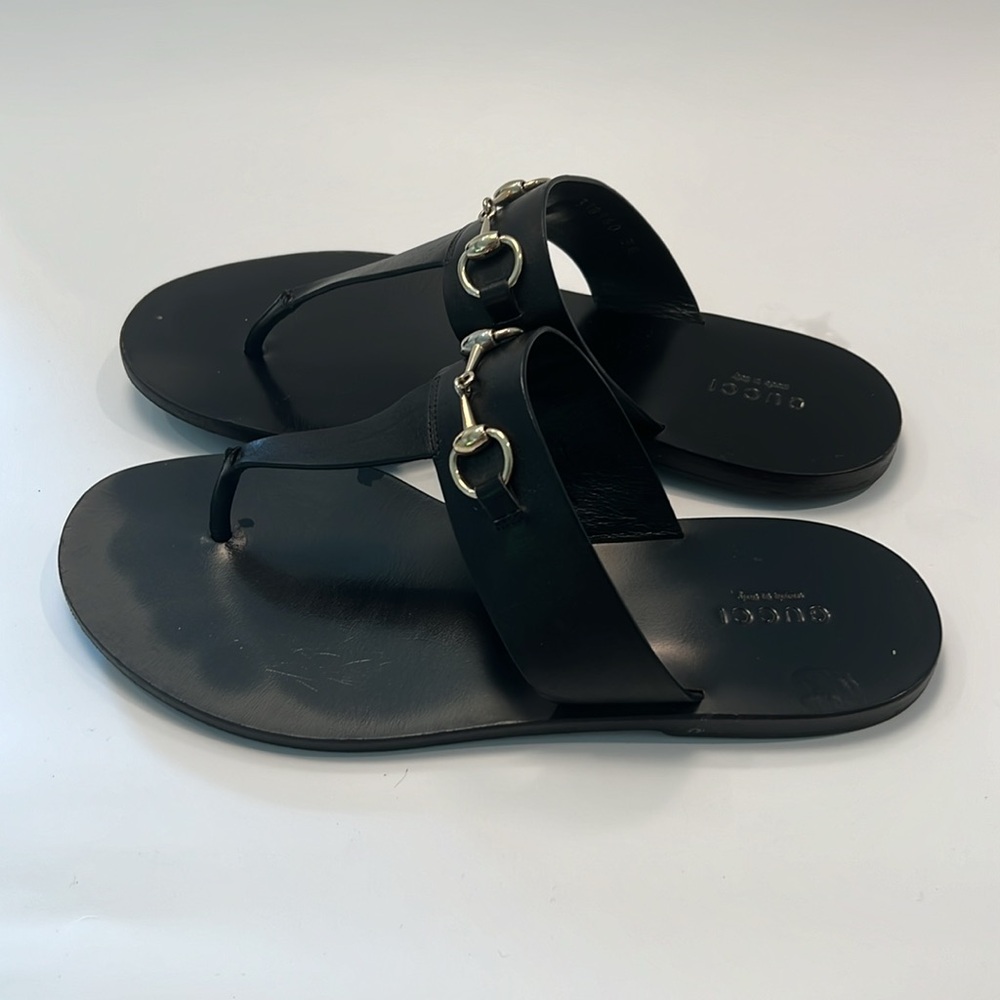 GUCCI silver horse-bit black thong sandals - Picture 2 of 4